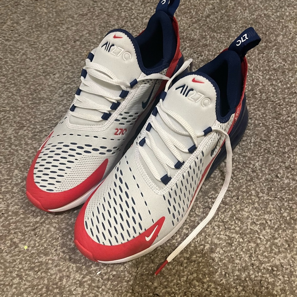 Nike Air Max 270